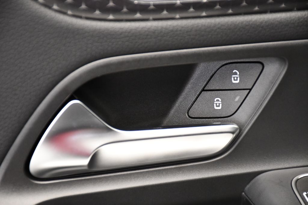 Thumbnail: 2025 Mercedes-Benz GLA - 32