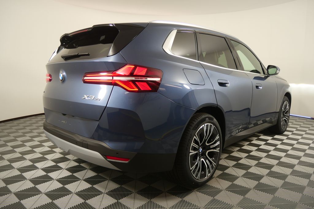 Thumbnail: 2026 BMW X3 - 3