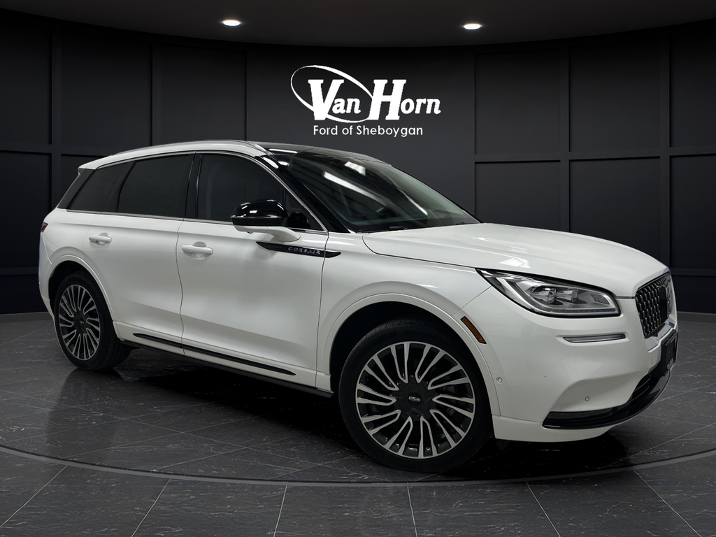 Used 2021 Pristine White Lincoln Grand Touring image 43
