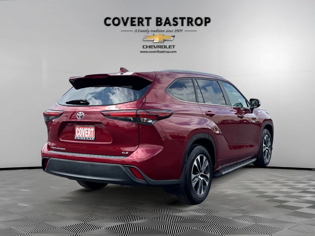 Used Car 2024 Toyota Highlander  Xle For Sale Under $50,000 In Austin, Texas