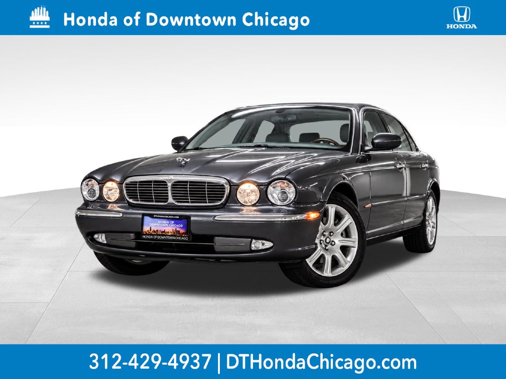2004 Jaguar XJ8 Base