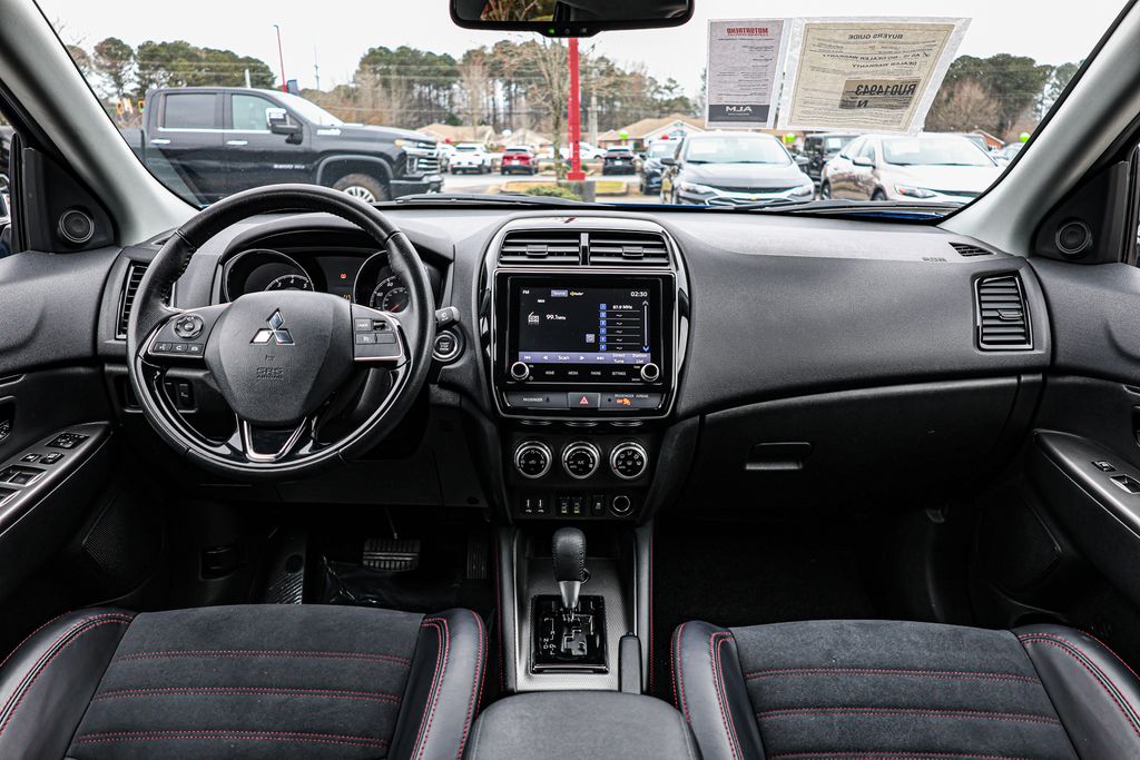 Used 2024 Blue Mitsubishi 2.0 SE image 25