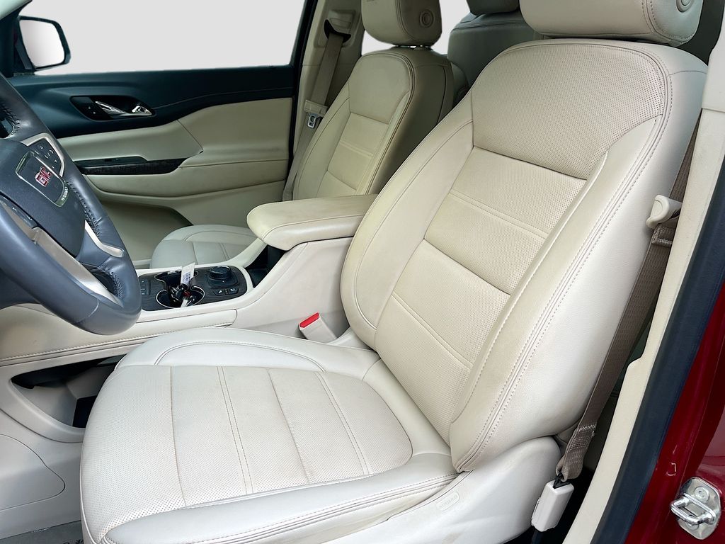 Used 2022 Red GMC Denali image 20