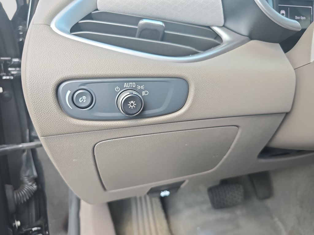 Used 2025 Chevrolet Malibu Sedan