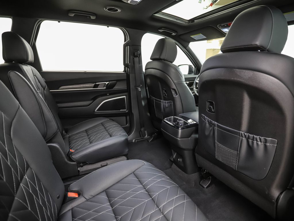 Thumbnail: 2023 Kia Telluride - 28