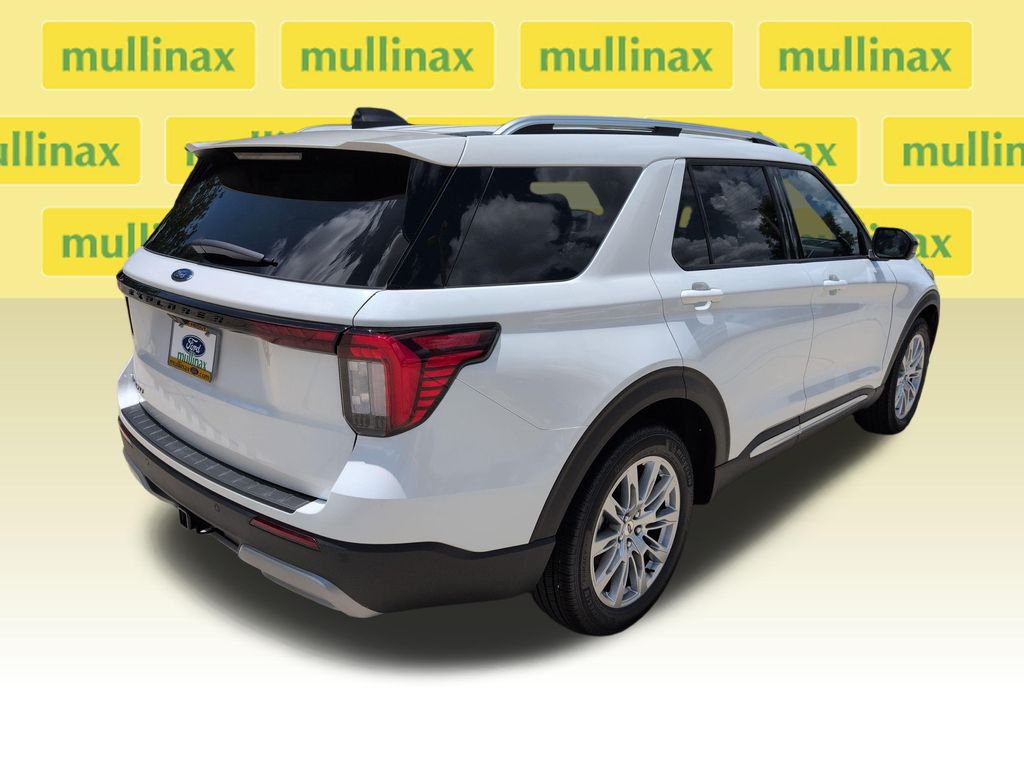 New 2026 White Ford Platinum image 3