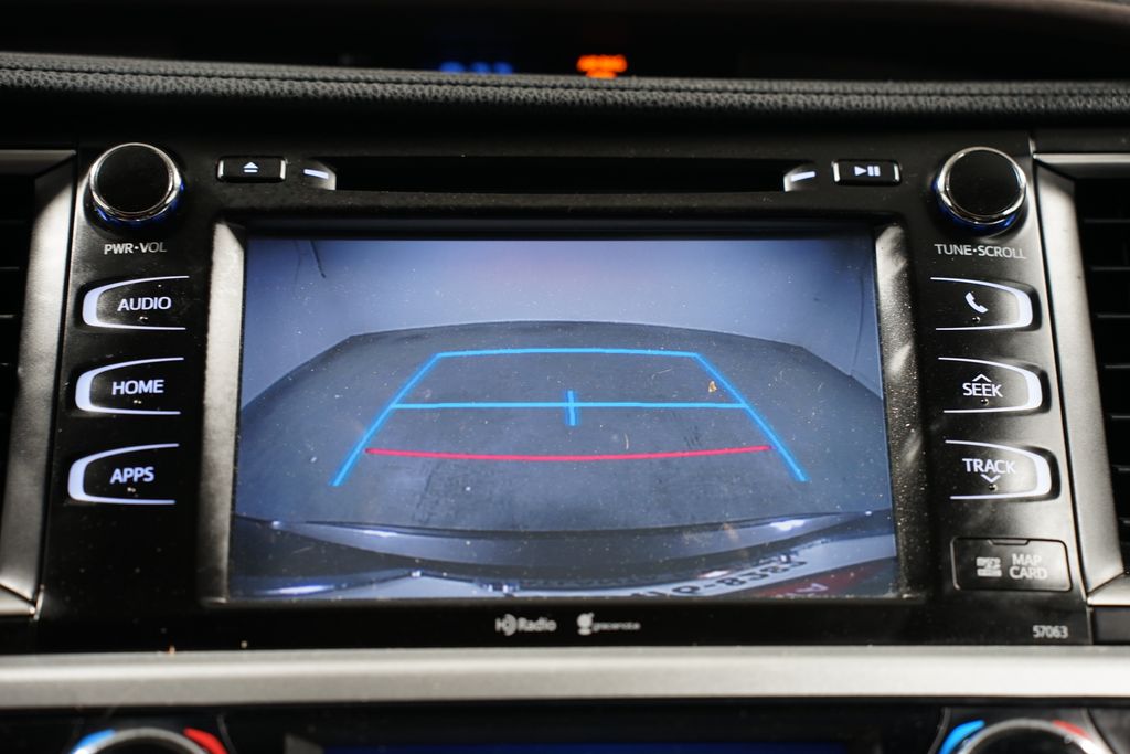 2015 Toyota Highlander XLE 18