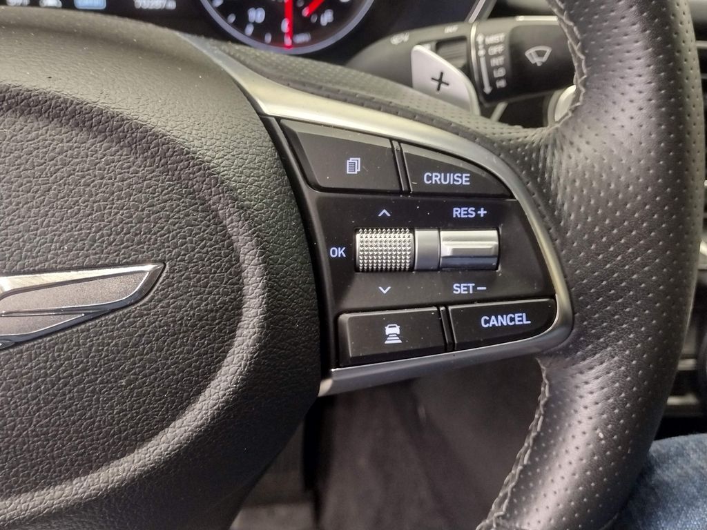 2020 Genesis G70 2.0T