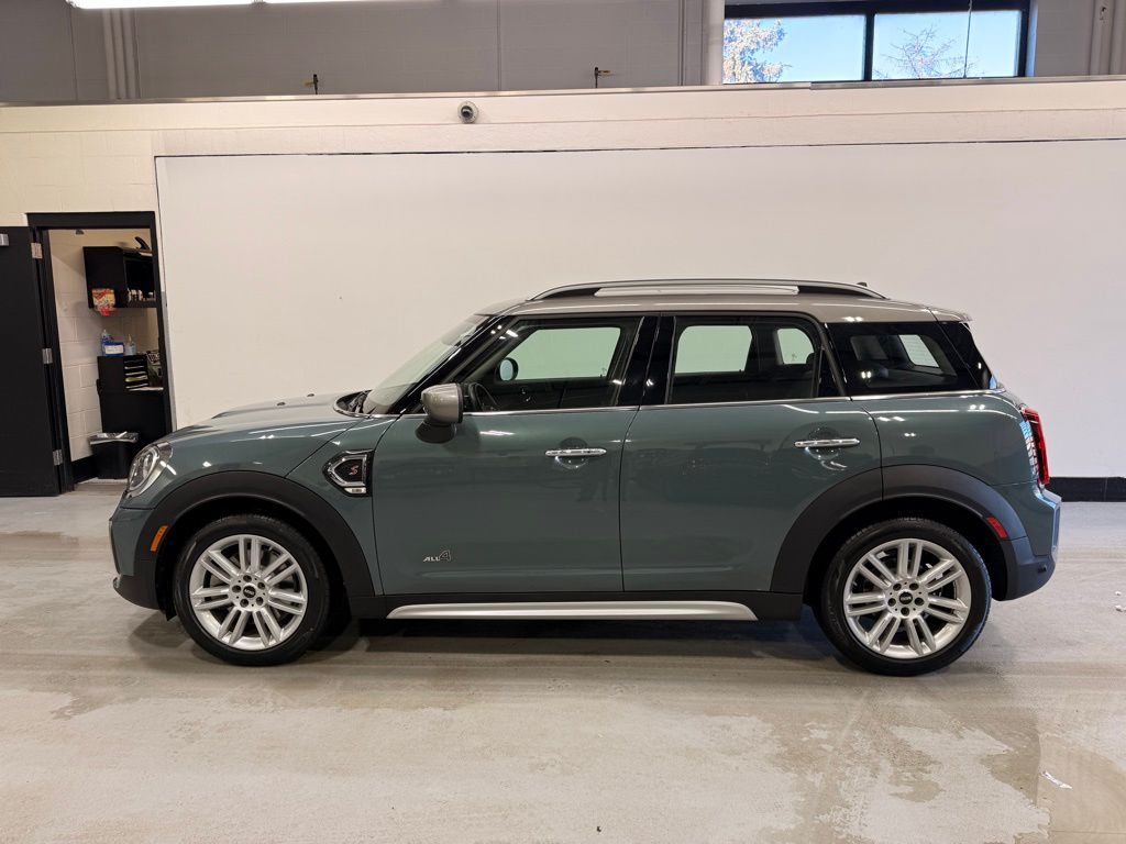 Thumbnail: 2023 MINI Cooper Countryman - 2