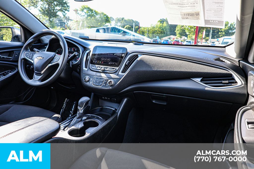 Used 2024 Gray Chevrolet LT image 29