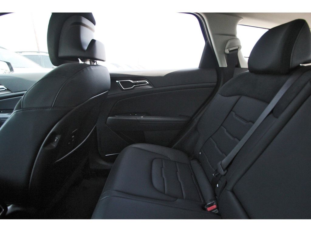New 2026 Kia Sportage Hybrid SUV