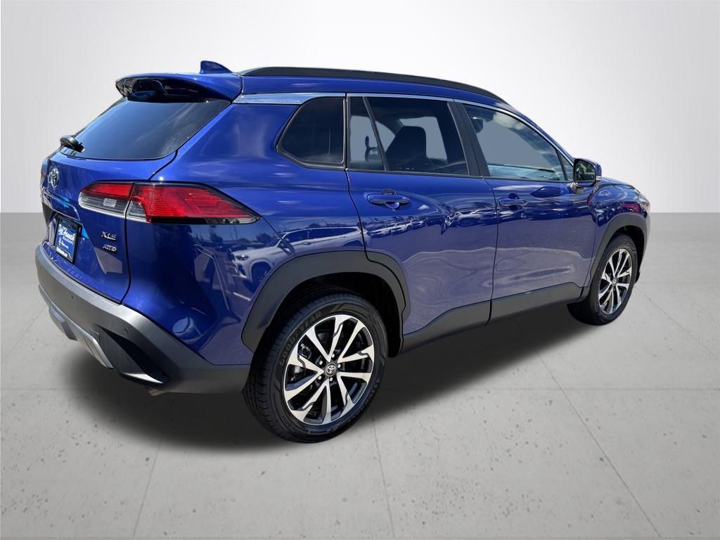 2024 Toyota Corolla Cross XLE