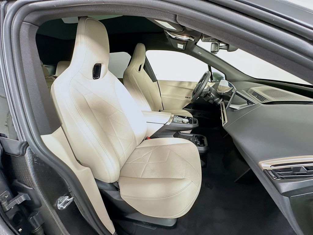 Thumbnail: 2024 BMW iX - 28