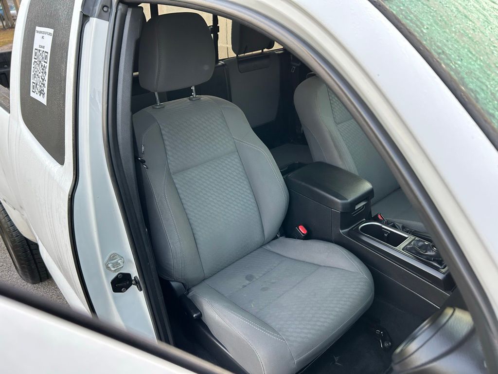 Thumbnail: 2021 Toyota Tacoma - 15