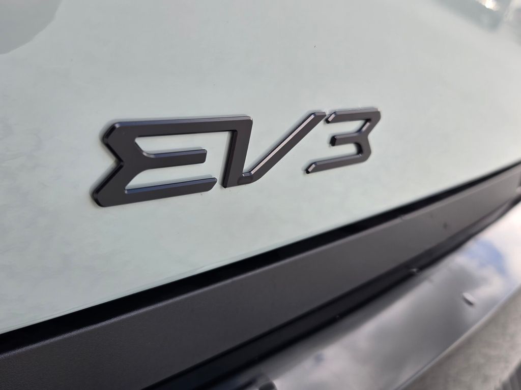 2027 Kia Ev3 - $40,460