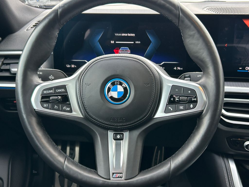 Thumbnail: 2023 BMW i4 - 18