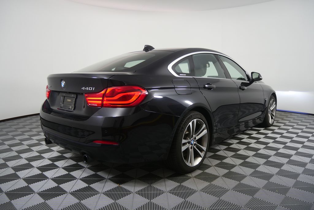 Thumbnail: 2018 BMW 4 Series - 3