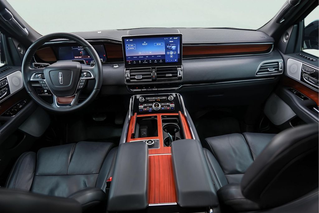 Used Car 2024 Lincoln Navigator L  L Reserve For Sale Under $70,000 In Austin, Texas