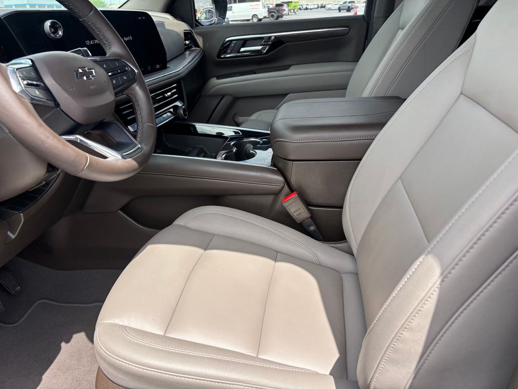 Used Car 2025 Chevrolet Suburban  Z71 For Sale Under $70,000 In Austin, Texas