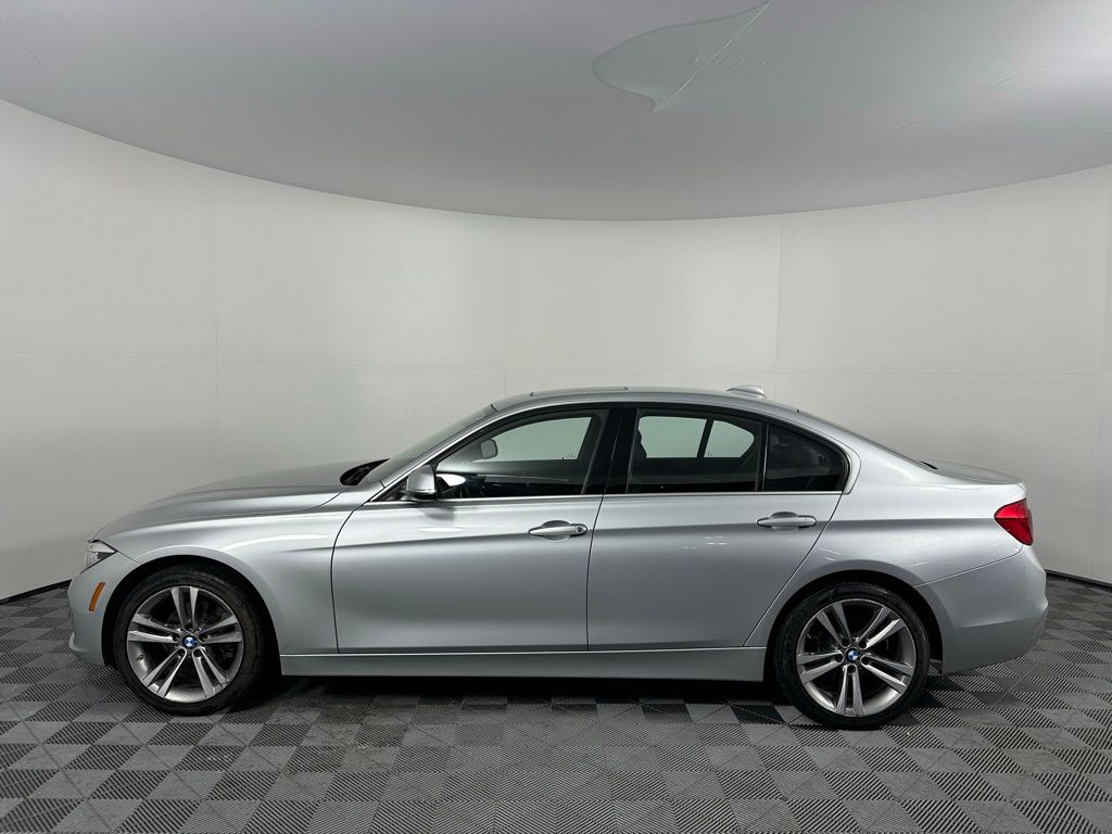 Thumbnail: 2017 BMW 3 Series - 8