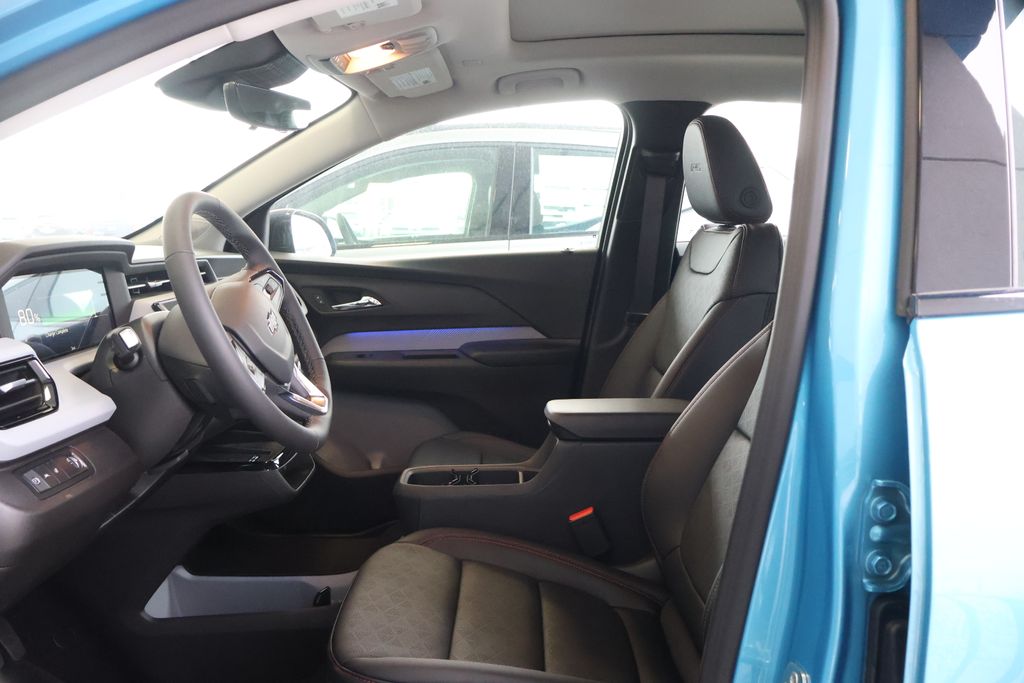 Thumbnail: 2027 Chevrolet Bolt EV - 11