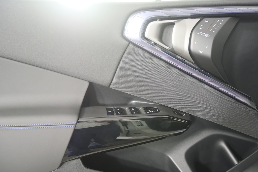 Thumbnail: 2026 BMW X3 - 8
