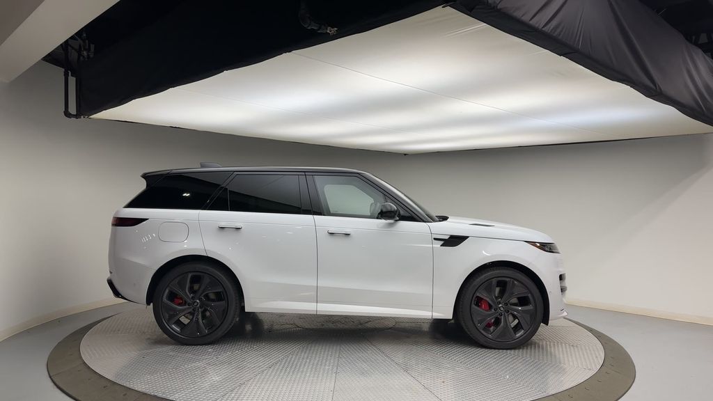 2025 Land Rover Range Rover Sport Dynamic 9