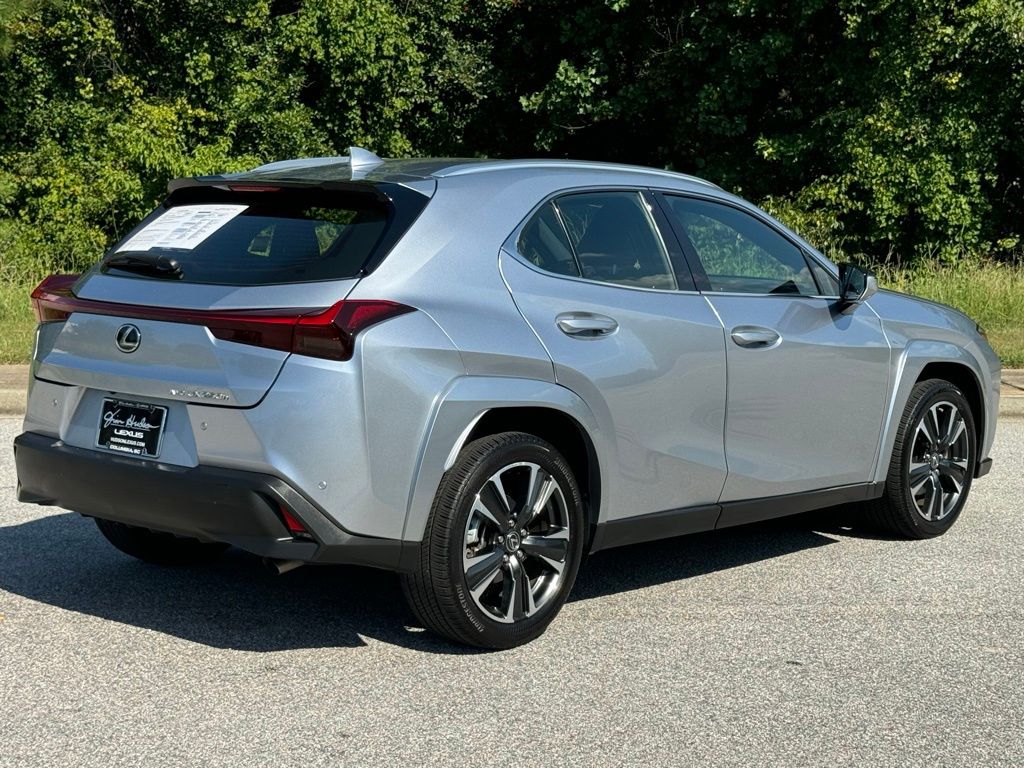 2023 Lexus UX 250h Premium 13