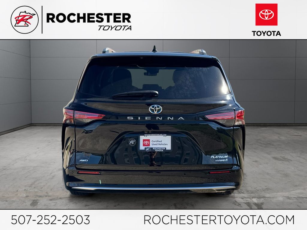 2022 Toyota Sienna Platinum 7-Passenger AWD