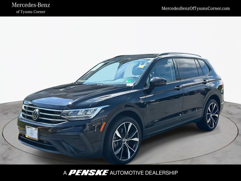 Thumbnail: 2022 Volkswagen Tiguan - 1