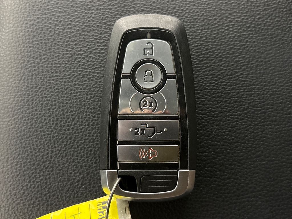 Certified Used 2022 Gray Ford Lariat image 33