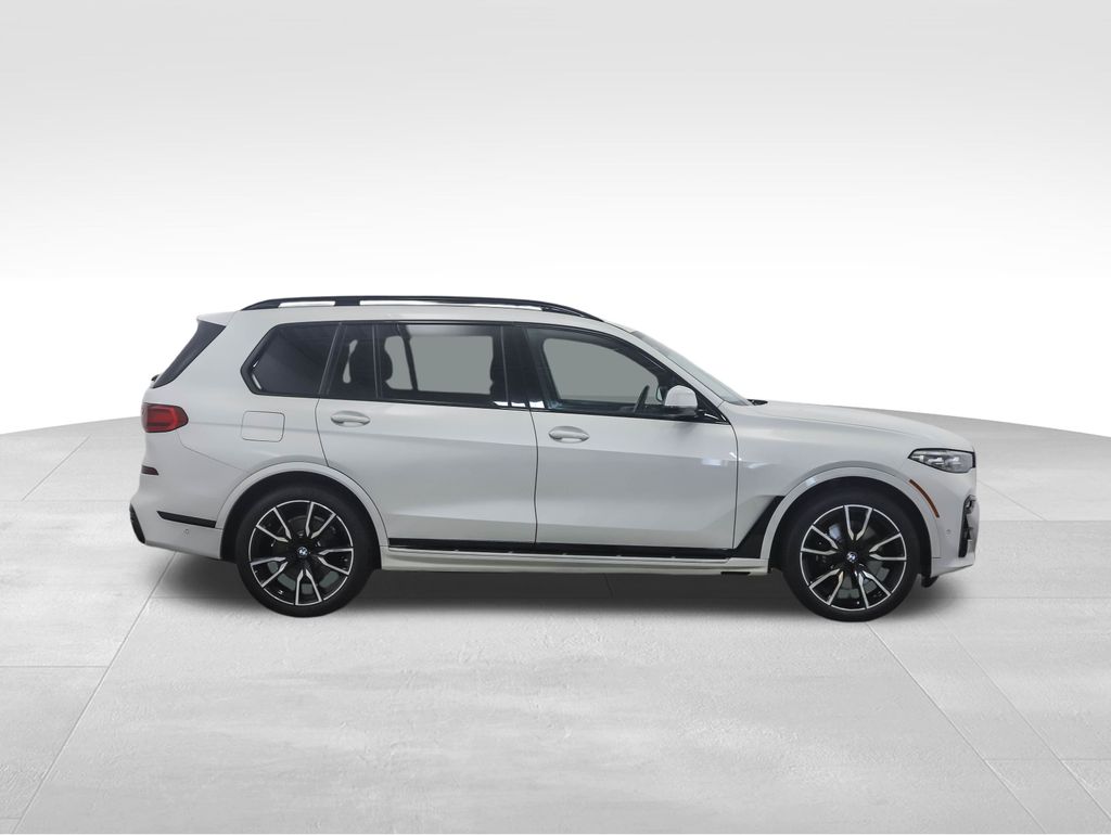 Thumbnail: 2022 BMW X7 - 7