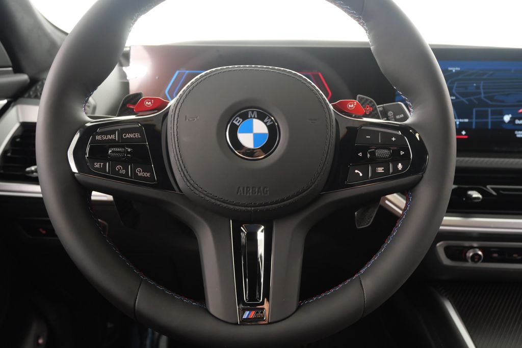 2024 BMW XM  21