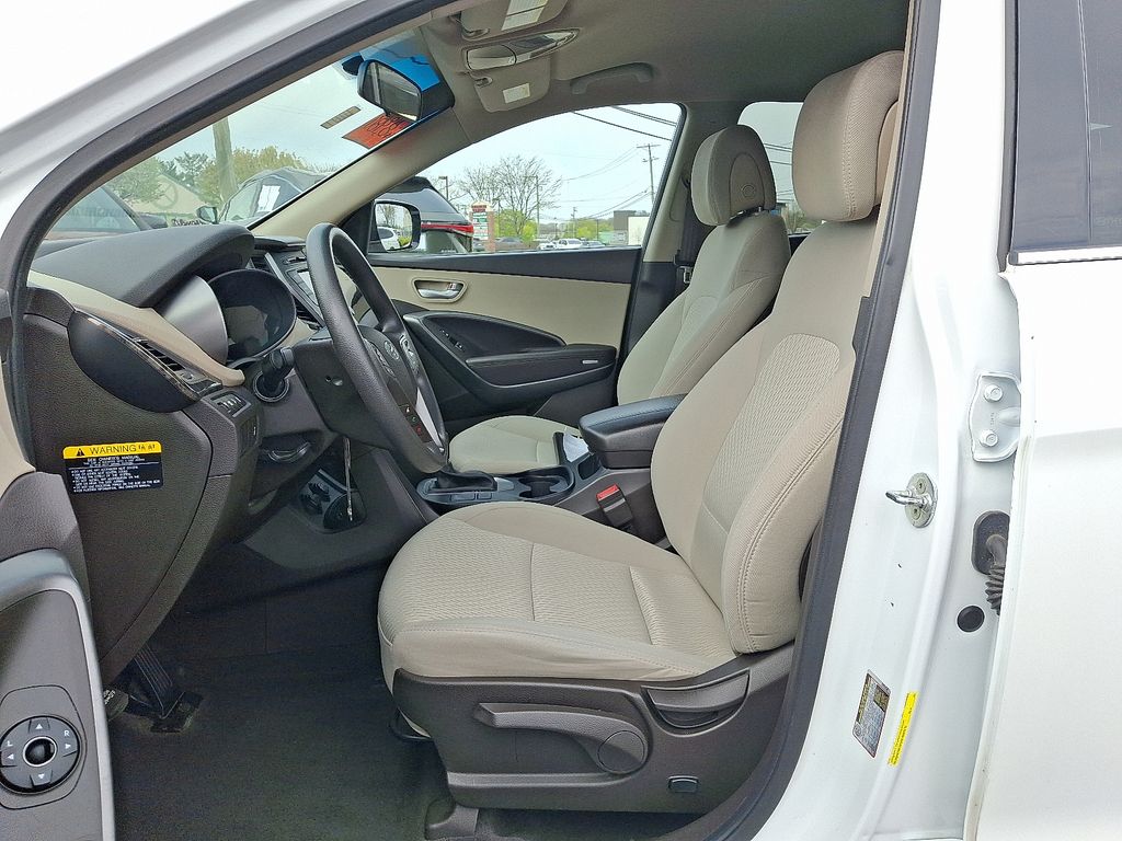 Thumbnail: 2017 Hyundai Santa Fe - 14