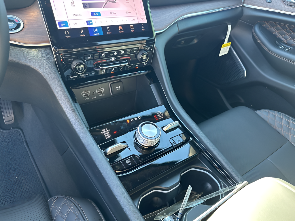 New Car 2025 Jeep Grand Cherokee L  Summit For Sale Under $60,000 In Austin, Texas