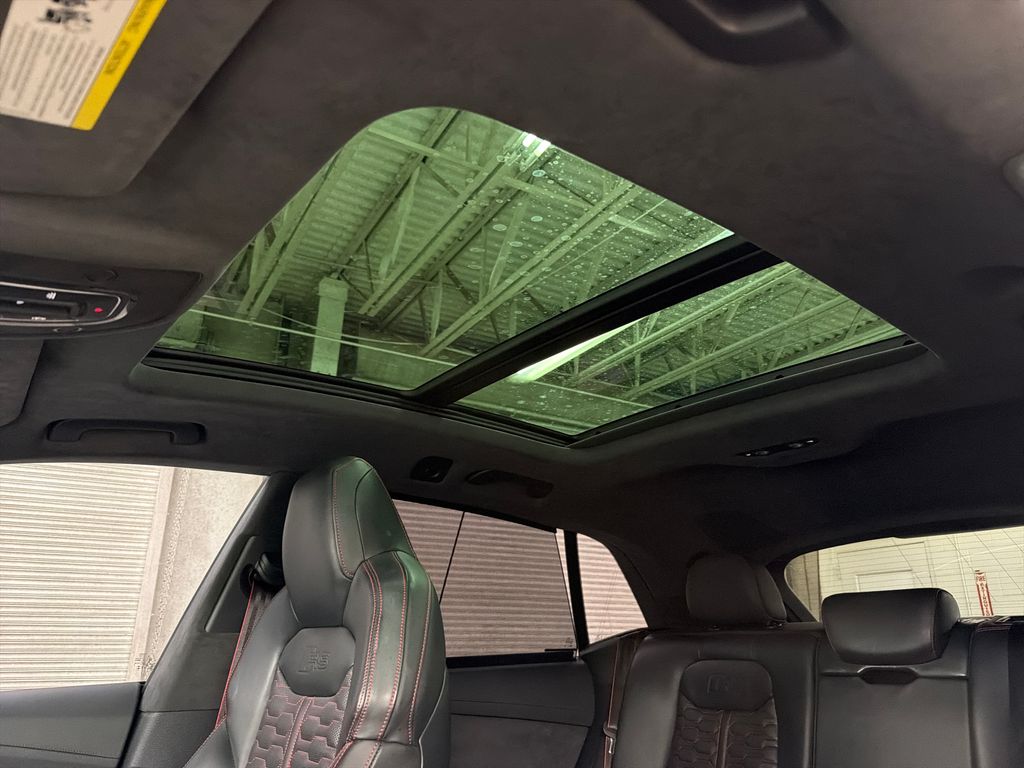 Used 2023  Audi 4.0T image 8