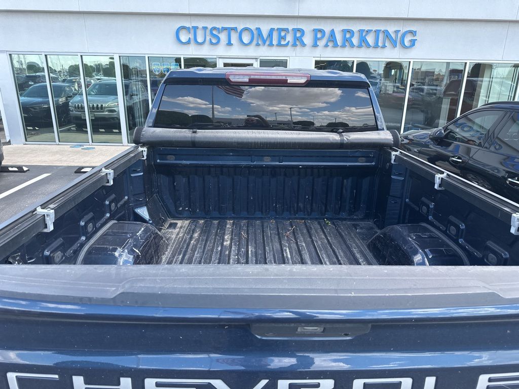 Thumbnail: 2020 Chevrolet Silverado 1500 - 6