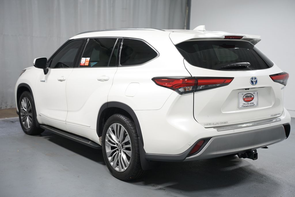 Thumbnail: 2020 Toyota Highlander - 6