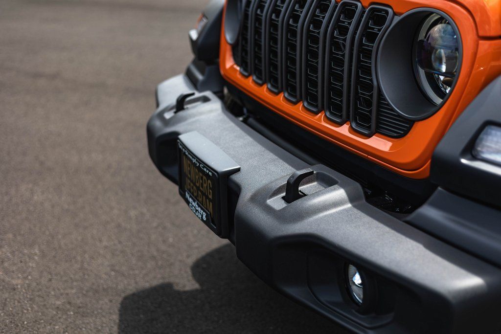 2025 Jeep Wrangler Sport S thumbnail 13
