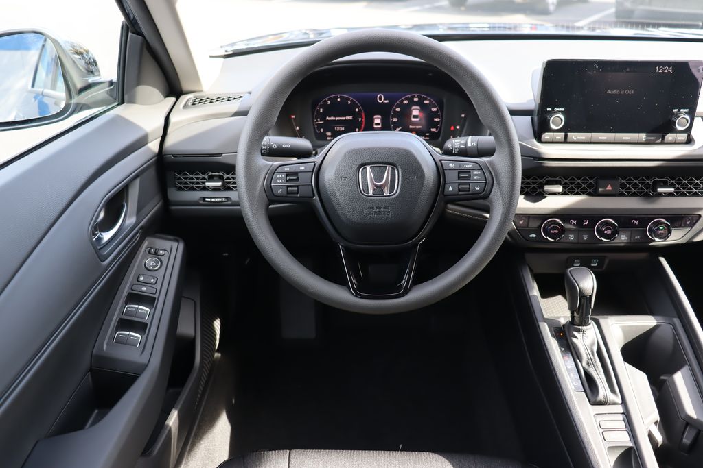 Thumbnail: 2025 Honda Accord - 18