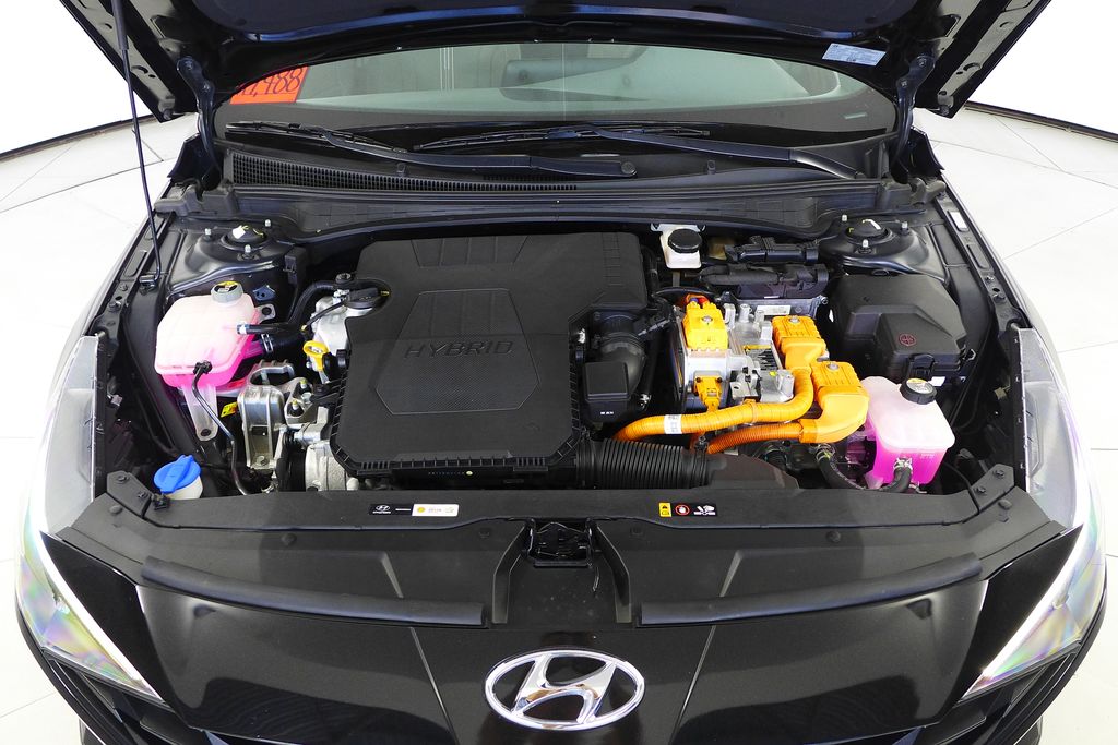 Thumbnail: 2023 Hyundai Elantra - 6