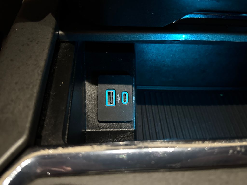 Certified Used 2020 Black Ford XLT image 29