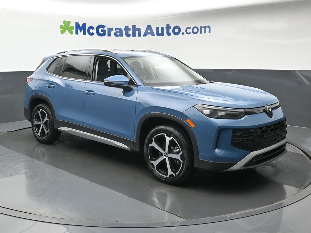 2025 Volkswagen Tiguan SE's photo