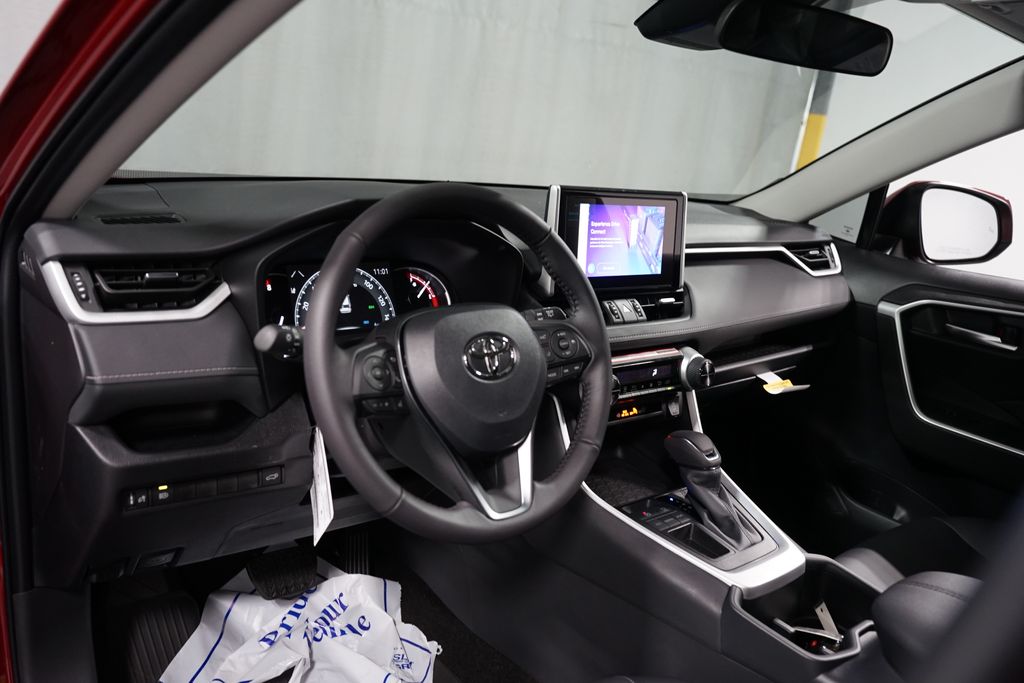 Thumbnail: 2025 Toyota RAV4 - 11