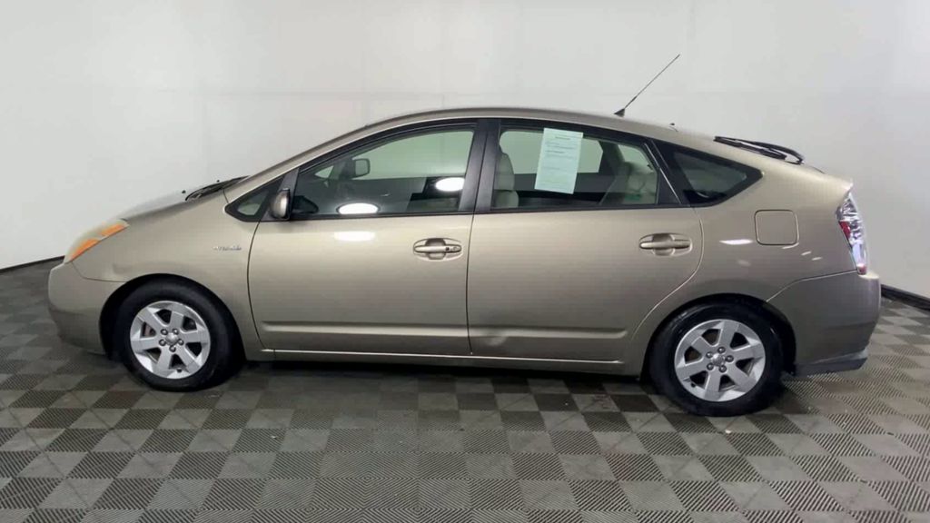 2006 Toyota Prius Base 5