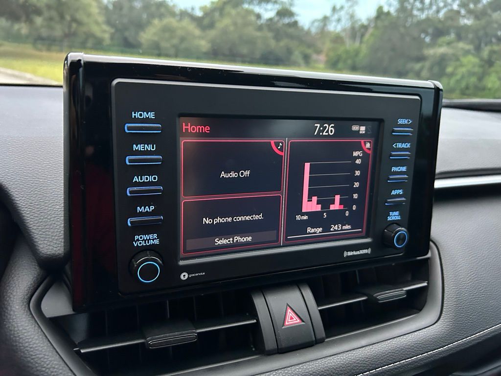 Thumbnail: 2022 Toyota RAV4 - 22