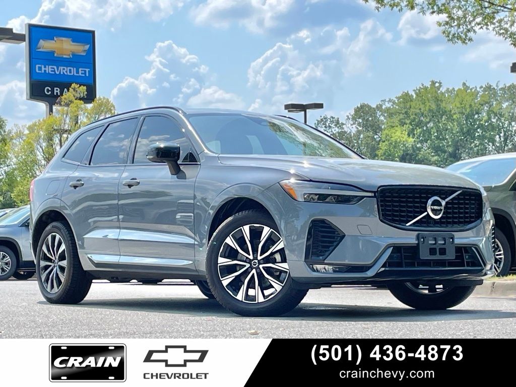 2023 Volvo XC60 B5 Plus Dark Theme AWD