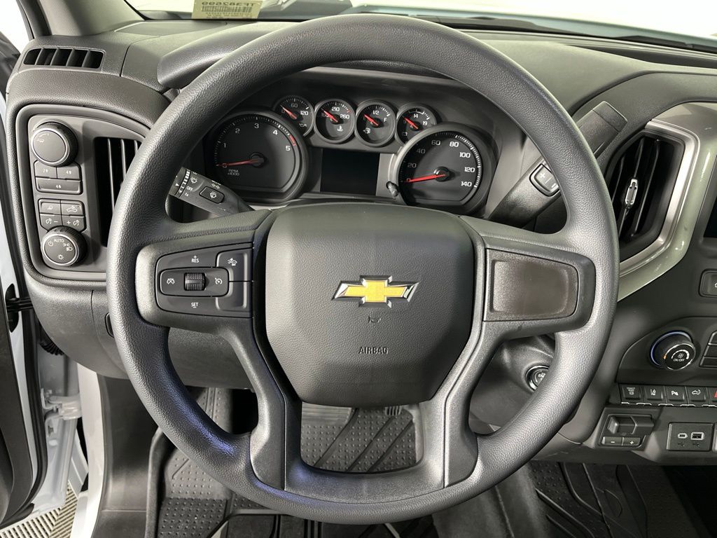 Thumbnail: 2026 Chevrolet Silverado 2500 - 31