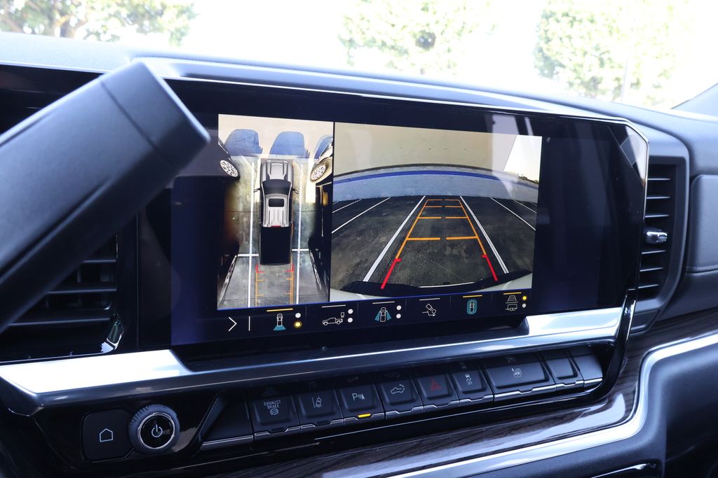 Thumbnail: 2026 Chevrolet Silverado 2500 - 24