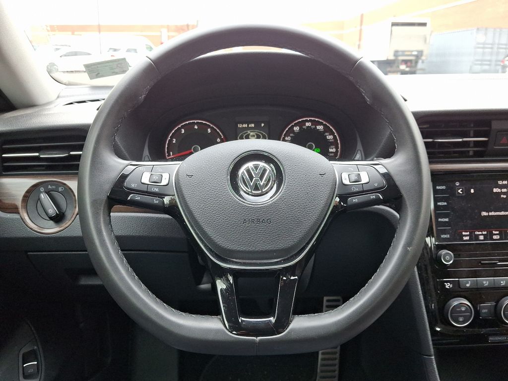 2022 Volkswagen Passat 2.0T 20